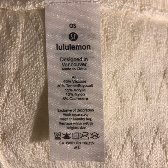 Lululemon Divinity Poncho - Picture 7 of 8